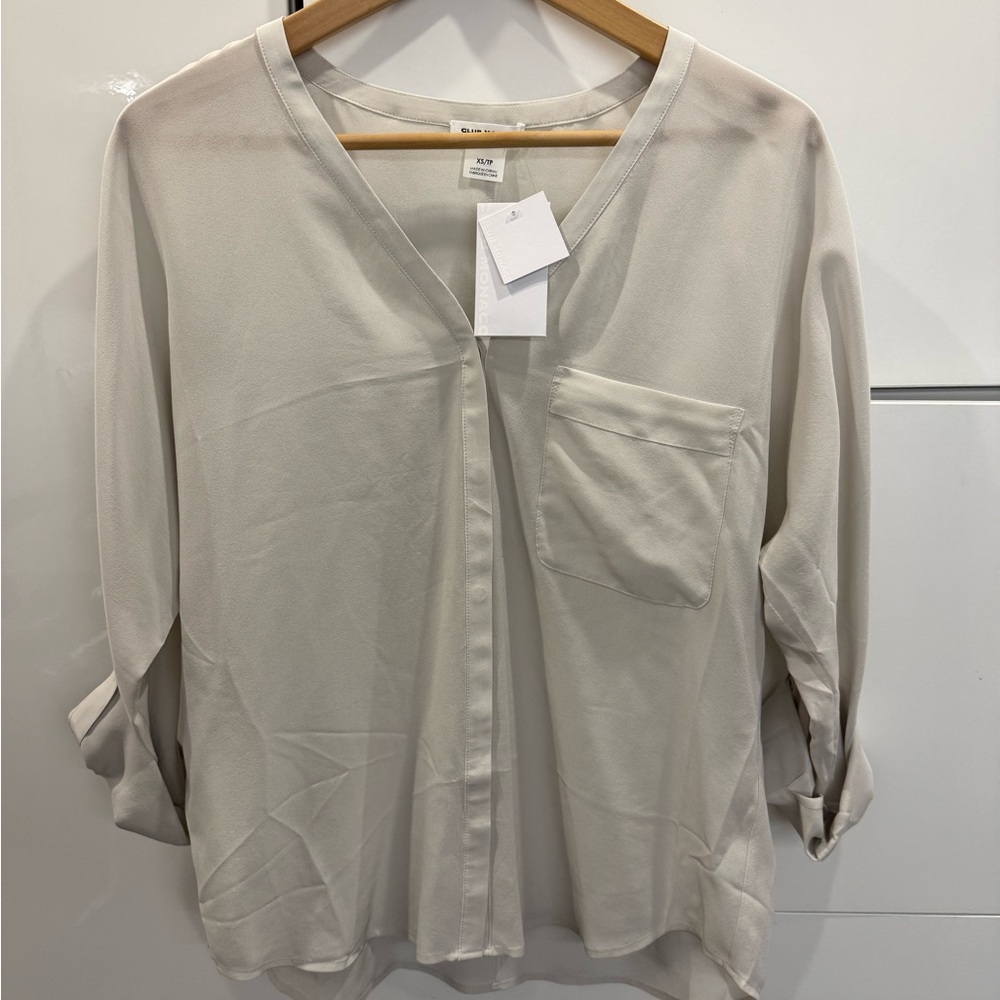 Club Monaco NEW Soft Grey Blouse Button Up